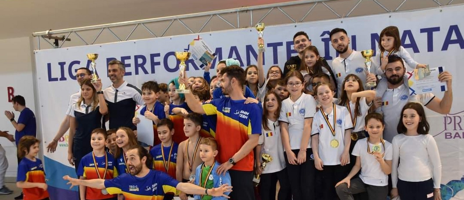 29 medalii pentru sportivii Aqua Sport la “Cupa Martisor” LPIN Copii 6-9 ani