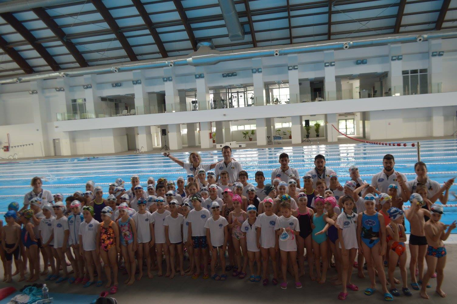 83 de medalii pentru campionii Aqua Sport, la competitia “Ziua Copilului la Inot”